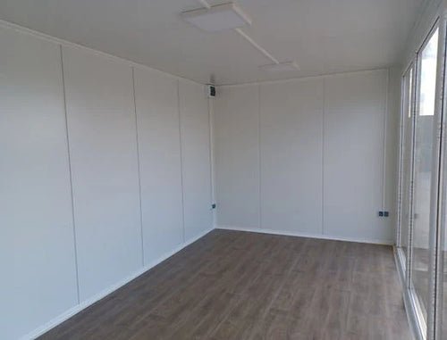 CONTENEDOR DE OFICINA OPEN SPACE 3×6 CON VITRINAS - Imagen 5