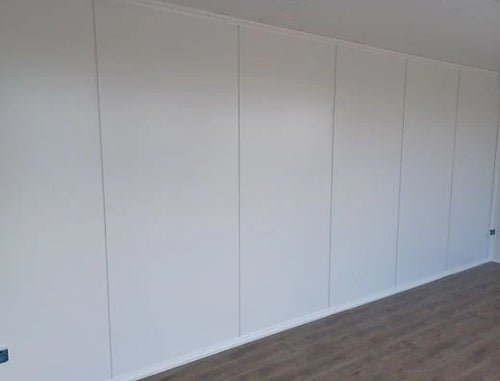 CONTENEDOR DE OFICINA OPEN SPACE 3×6 CON VITRINAS - Imagen 7